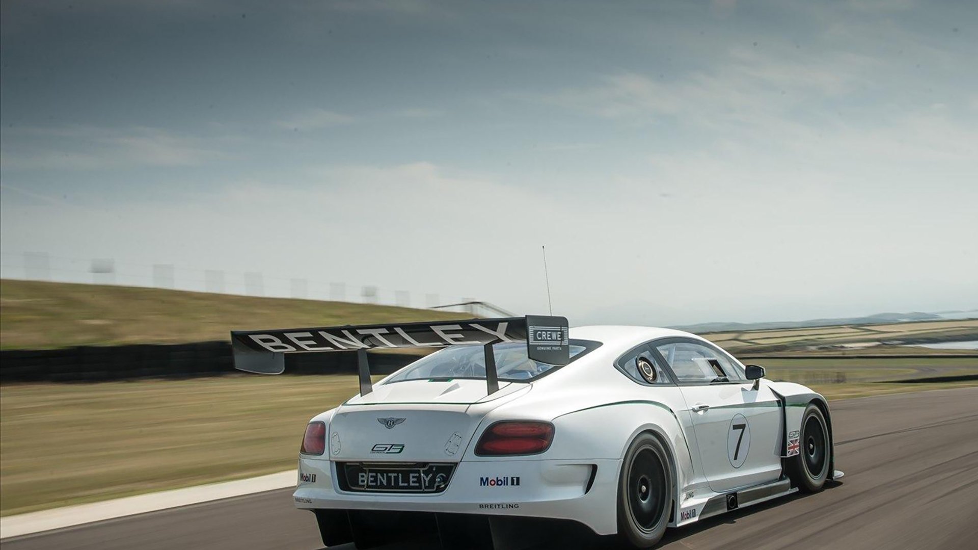 伊布之火,当足球巨人的灵魂在篮球场上点燃东决之战